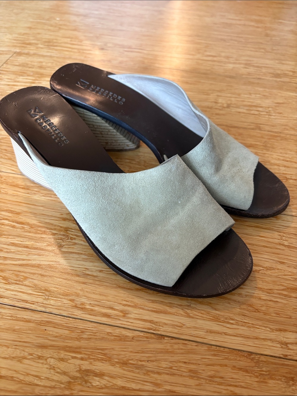 Mercedes Castillo Suede Open Toe Wedge Mules Grey Size 40 US 10